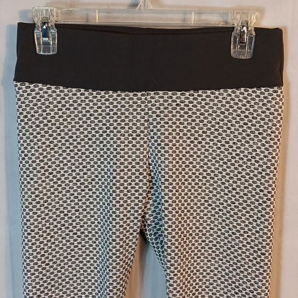 Bootie Lifting Leggings - Picture 4 of 8